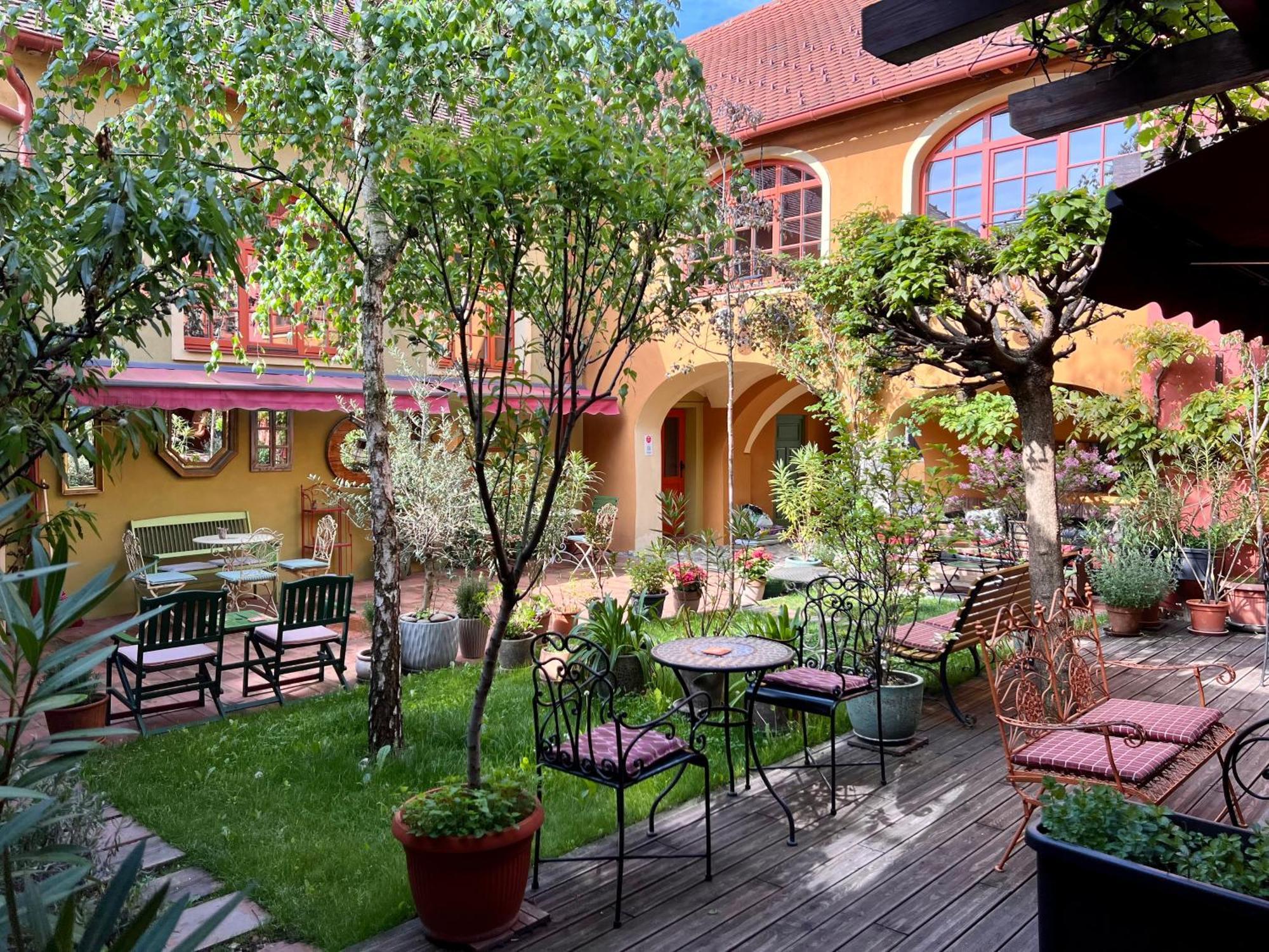 Muzikafe - Home Of Culture Ptuj Ngoại thất bức ảnh