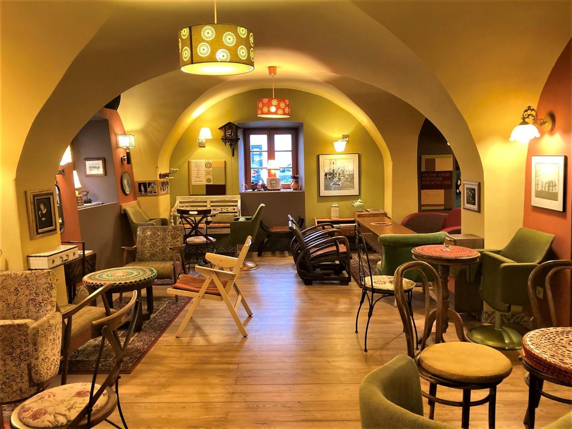 Muzikafe - Home Of Culture Ptuj Ngoại thất bức ảnh