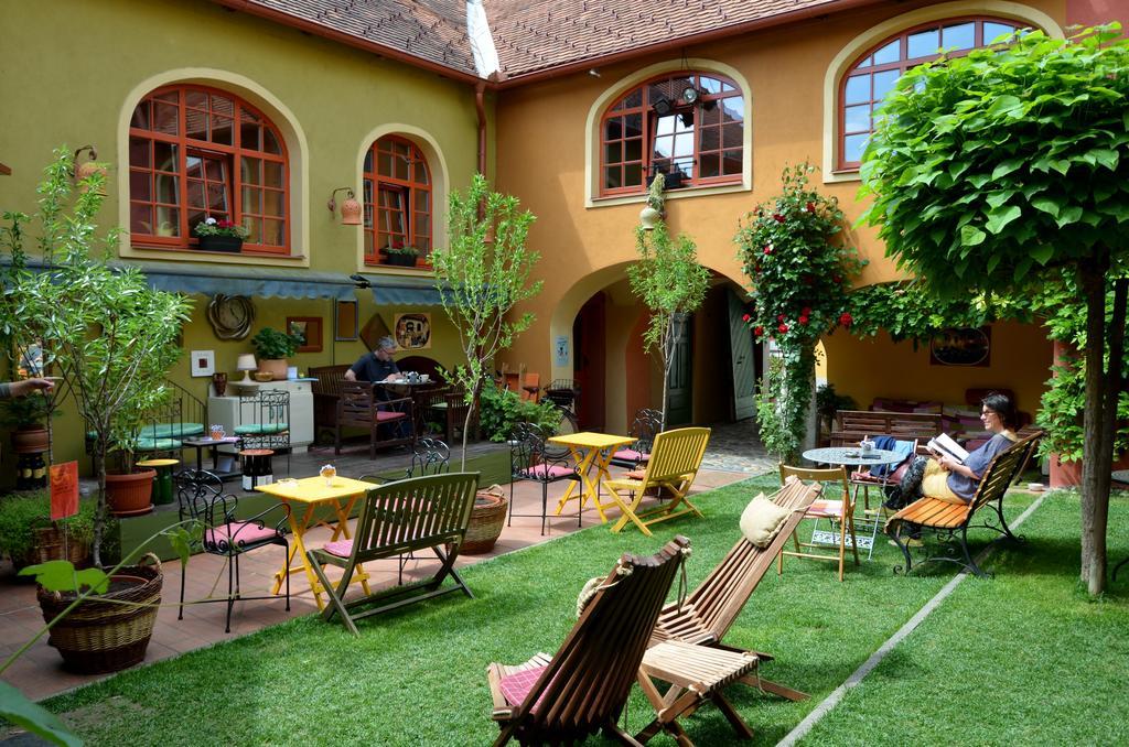 Muzikafe - Home Of Culture Ptuj Ngoại thất bức ảnh